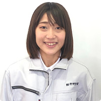 北勢店 店長 鈴木 遥菜